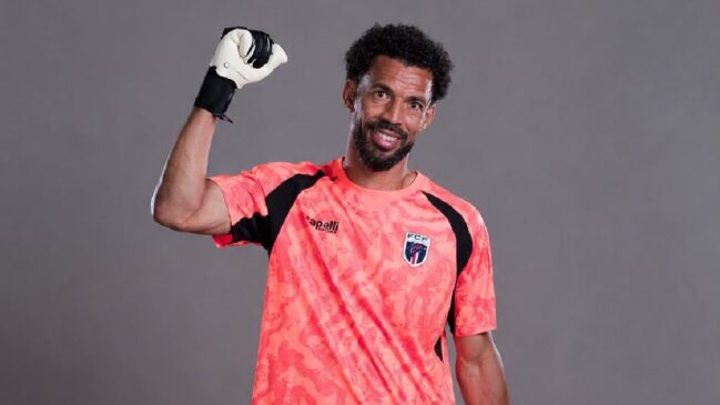 O goleiro Josimar José Évora Dias, o Vozinha, alcançou a marca de 1 milhão de seguidores no Instagram/Divulgação