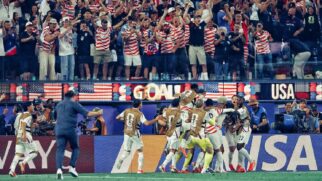 Estados Unidos e Austrália entram em campo pela segunda rodada do Grupo D da Copa do Mundo brigando pela liderança/Reprodução/Redes sociais