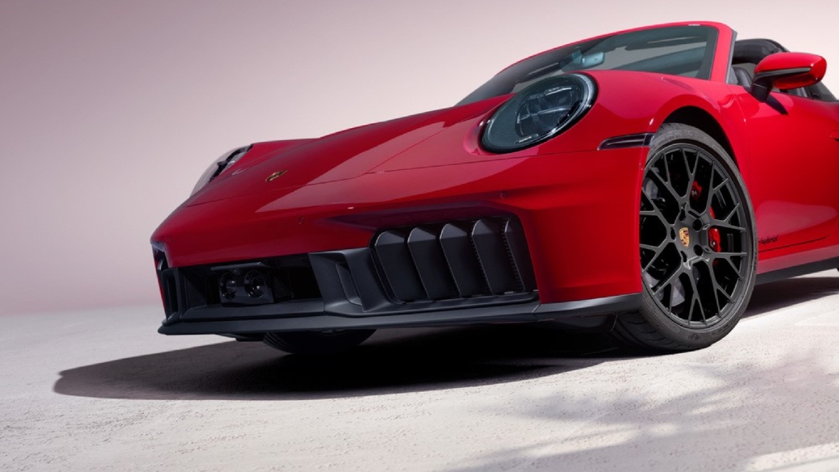 A Porsche Brasil confirma o início da pré-venda do novo 911 Targa 4 GTS, que chega para ampliar o line-up da
geração 992.2 do 911 no país/Divulgação