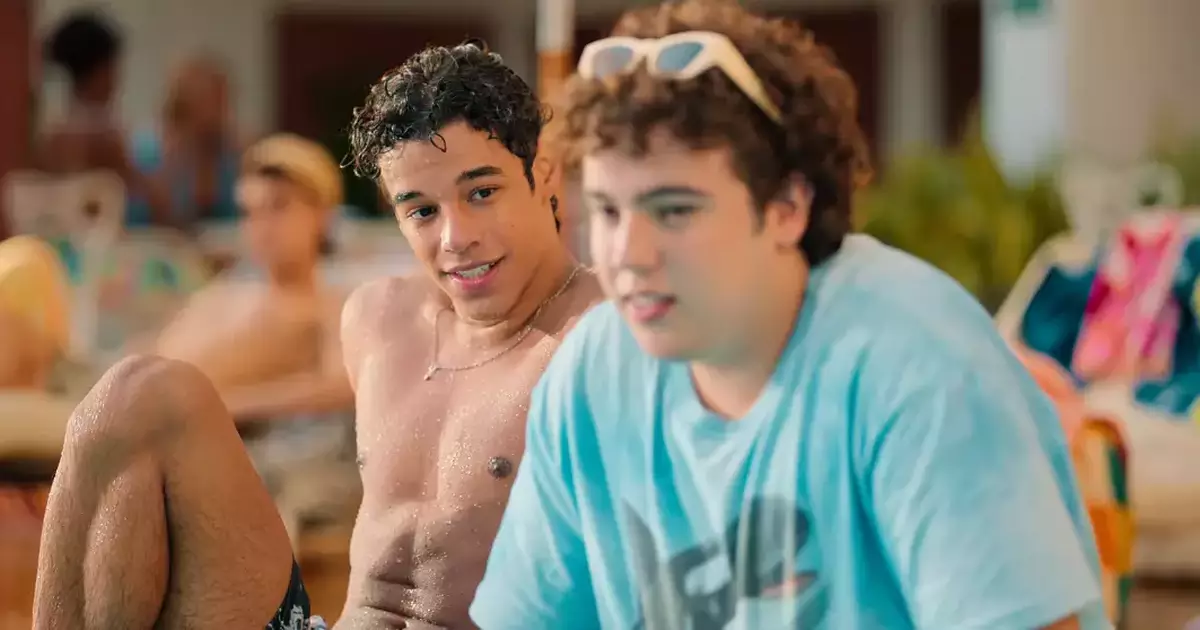 Filme se distancia do destino trágico que por muito tempo marcou personagens LGBTQIAPN+, apostando na leveza e na possibilidade de um final feliz