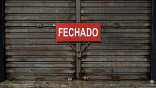 Fachada de loja fechada. Imagem gerada por IA com placa vermelha com os dizeres "Fechado"
