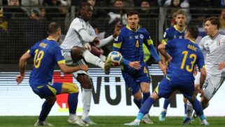 Partida entre Itália e Bósnia pela repescagem da Copa do Mundo
