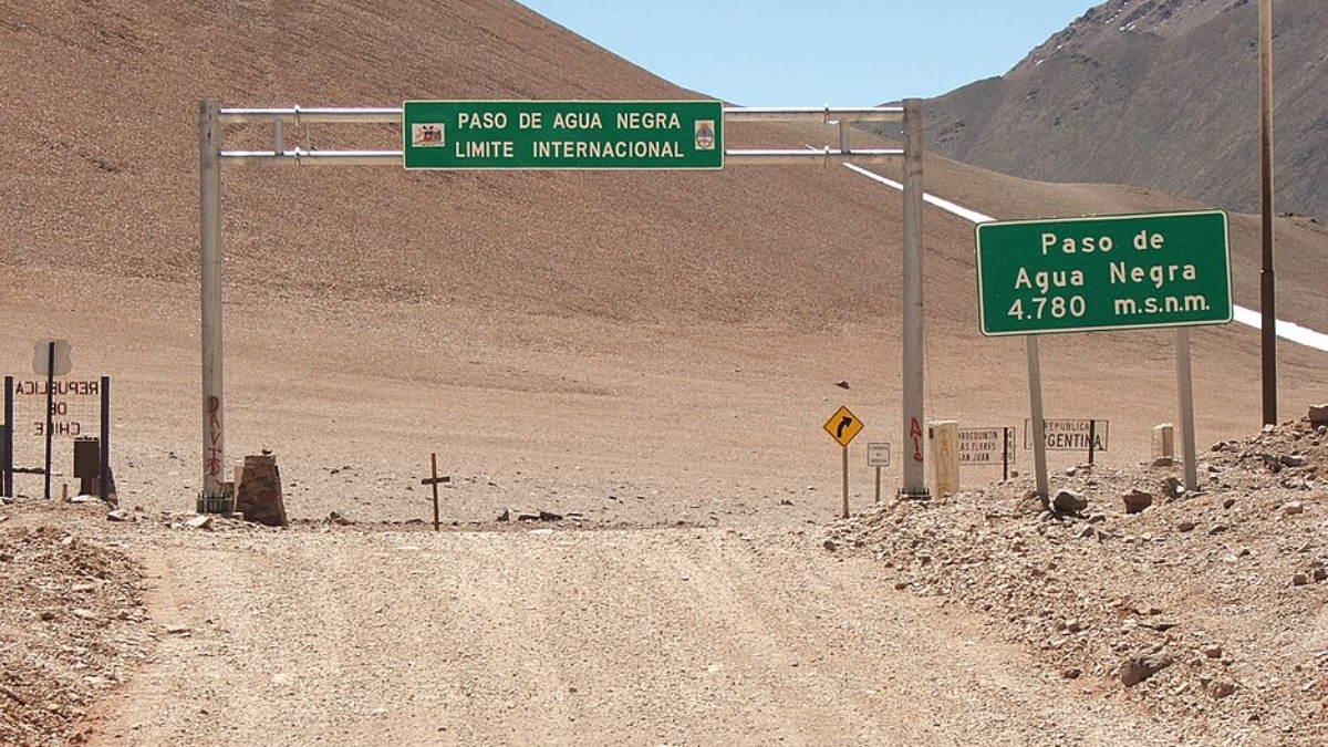 No Chile, equipes avançam na melhoria dos acessos que darão suporte à futura conexão internacional (Foto: Joe Merlo/ Wikimedia Commons)