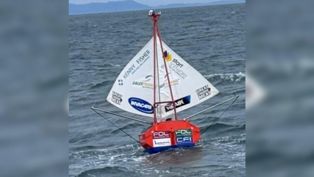 Menor barco do mundo durou apenas 2 dias de missão. (Foto: Reprodução/Instagram/@andrewbedwell)