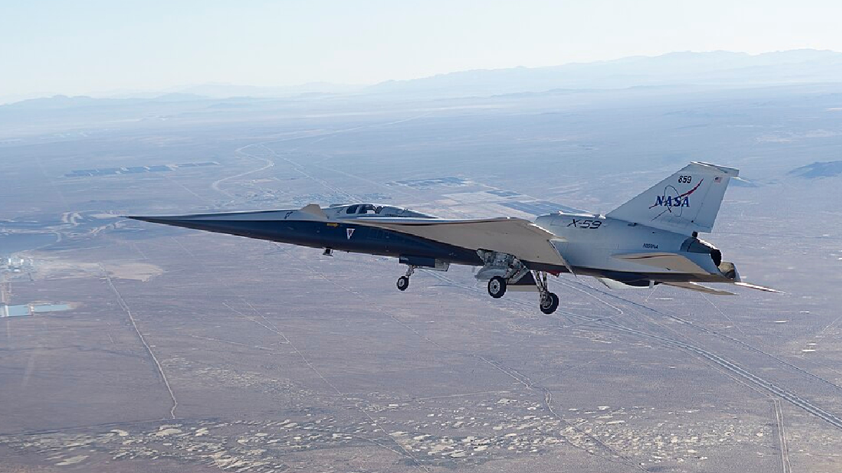 O X-59 alcançou um marco histórico que promete reduzir o estrondo sônico e transformar a aviação comercial (Foto: NASA)