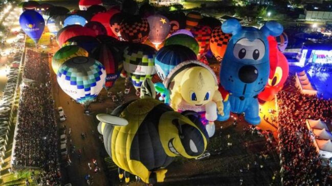 Balões na Night Glow no Campeonato Brasileiro de Balonismo em Boituva