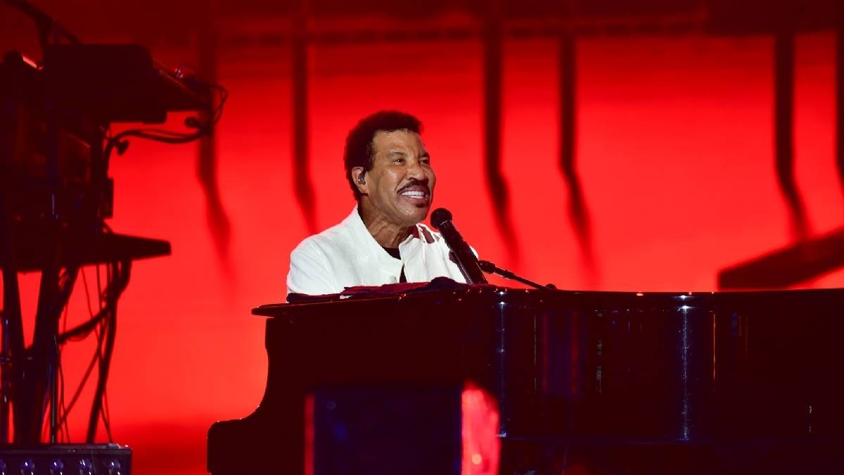 Lionel Richie em sua apresentação no The Town em 2025