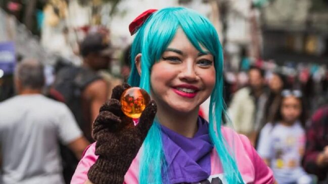 Menina durante o Geek Day fazendo cosplay