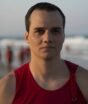 Filme com Wagner Moura emociona ao abordar amor, abandono e recomeços