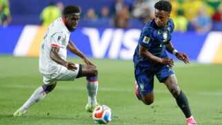 Vini Jr. dribla jogador do Haiti em partida da segunda rodada da fase de grupos da Copa do Mundo
