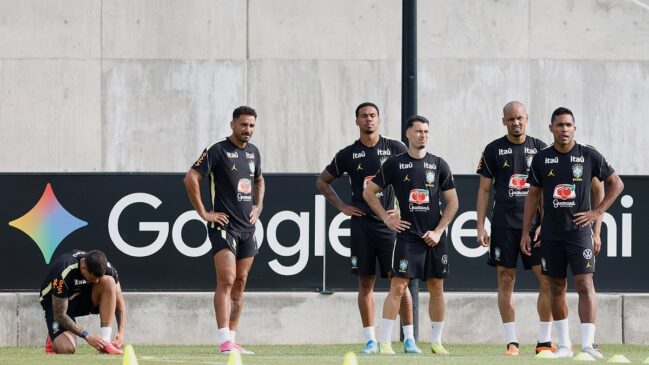 Jogadores da seleção brasileira em New Jersey treinando para Copa do Mundo