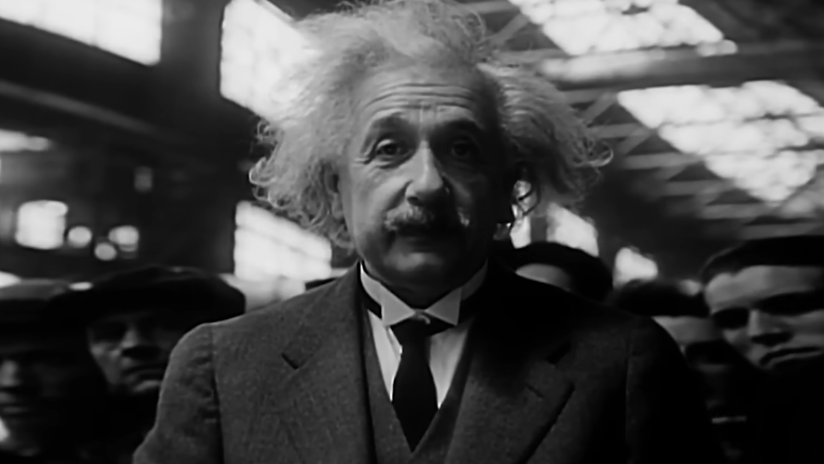 Einstein deixou um legado que vai além da ciência, com reflexões que seguem atuais na vida cotidiana (Foto: YouTube)