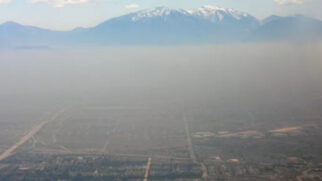 Nuvens de poeira levantadas nos desertos podem viajar milhares de quilômetros e alterar fenômenos climáticos em diferentes regiões do planeta (Foto: Wikimedia Commons)
