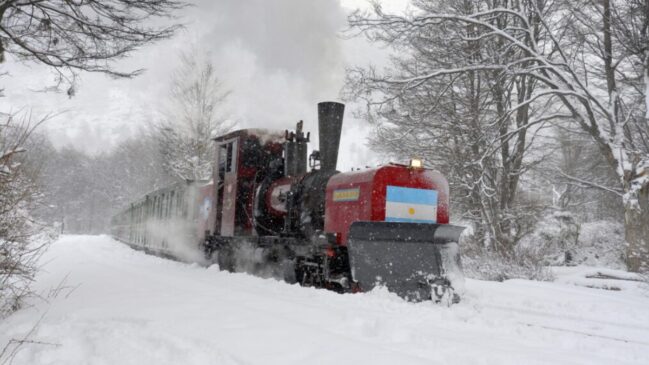 Localizado em Ushuaia, na Argentina, o Trem do Fim do Mundo cruza o Parque Nacional Terra do Fogo (Foto: Divulgação/Secretaria de Turismo/Município de Ushuaia)
