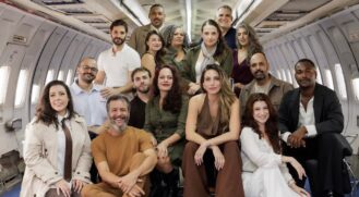 Premiado musical 'Vindos de Longe' chega ao Teatro Ruth Escobar com uma história real de solidariedade e acolhimento. Foto: João Caldas/Divulgação