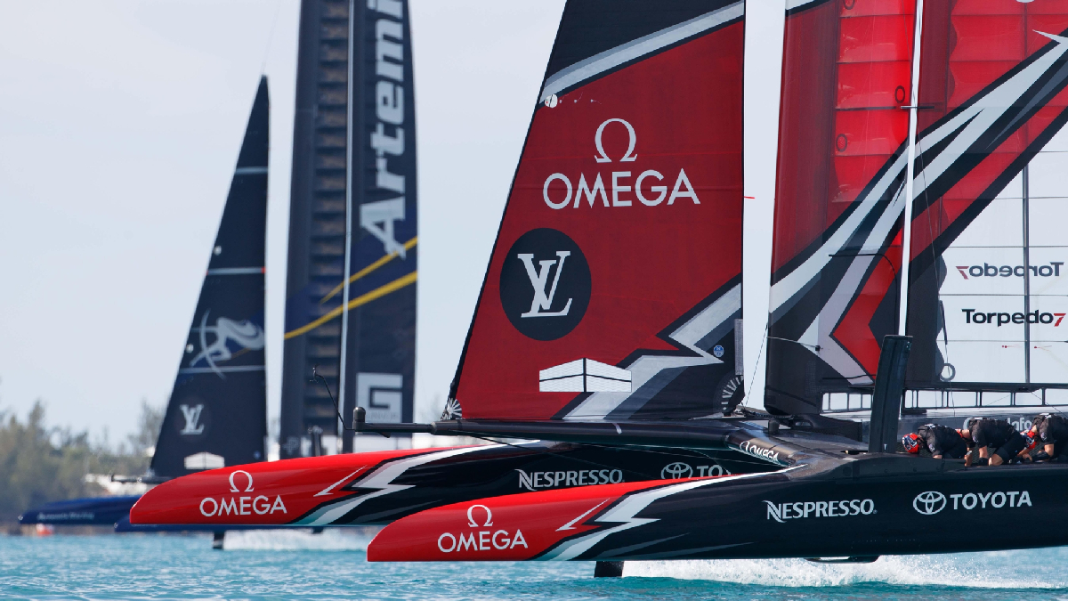 A Louis Vuitton associou sua imagem à principal competição de vela do mundo, um laboratório flutuante de inovação e engenharia naval (Foto: America's Cup)