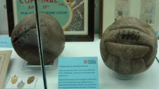 Tiento (Argentina) e T-Model (Uruguai), as bolas usadas na final da Copa de 1930, a primeira da história