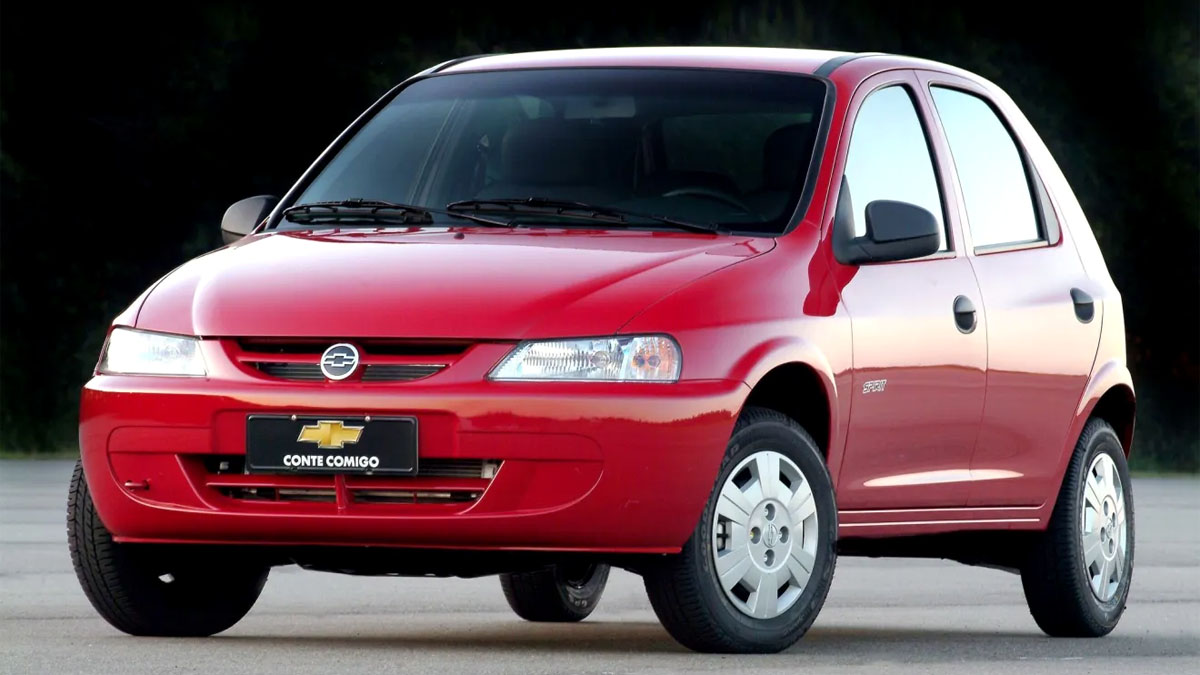 As opções mais recentes do Chevrolet Celta, lançadas entre 2011 e 2015, tinham o motor VHCE 1.0 flex de 78 cv/Divulgação