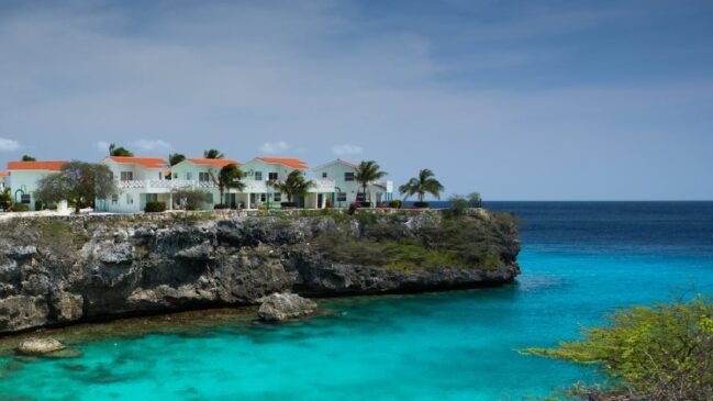 Paisagem de Curaçao, da região do Caribe