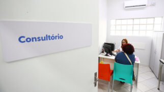 Principal orientação é para que pacientes com sintomas leves ou nos primeiros dias da doença procurem as Unidades Básicas de Saúde (UBSs) Resolve Foto: Claudio Vieira/PMSJC