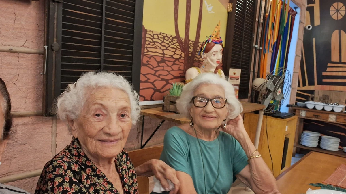 Além da impressionante idade, as irmãs chamam atenção pela longevidade compartilhada dentro da mesma família (Crédito: Reprodução)