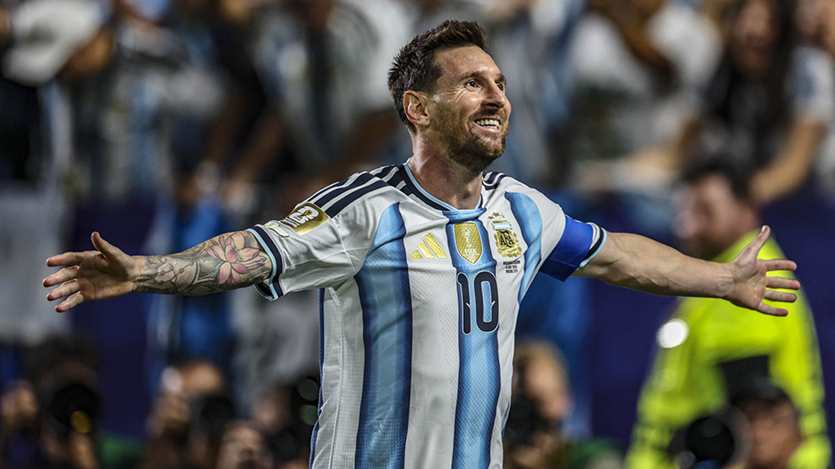 Lionel Messi em montagem pela seleção argentina