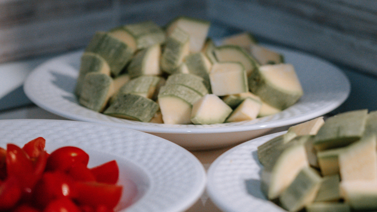 O vegetal é rico em nutrientes e pode contribuir para a saúde digestiva quando consumido regularmente (Foto: Pexels)