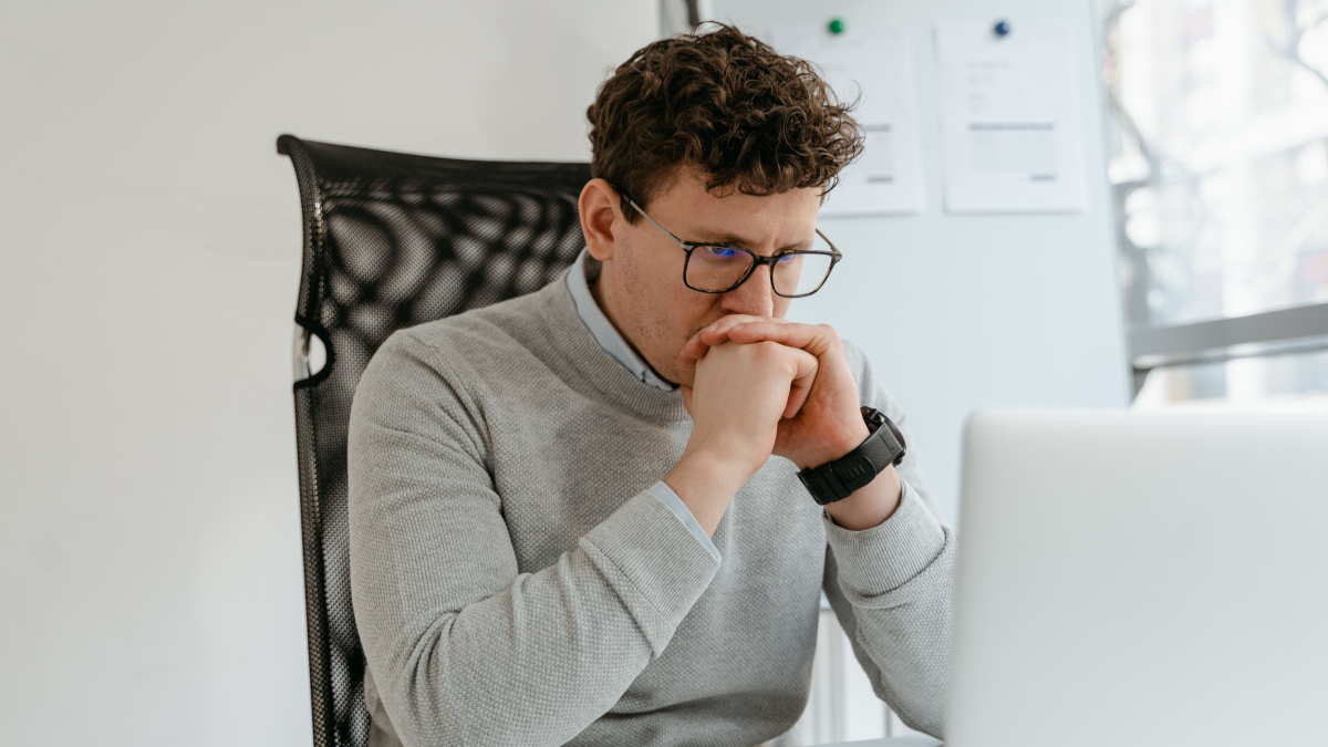 Você tem algum deles? Conheça os quatro hábitos que costumam estar presentes em pessoas com inteligência acima da média (Foto: Pexels)
