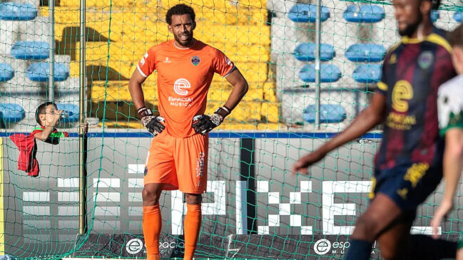 O goleiro Josimar José Évora Dias, o Vozinha, é um dos principais personagens da Seleção de Cabo Verde/Divulgação