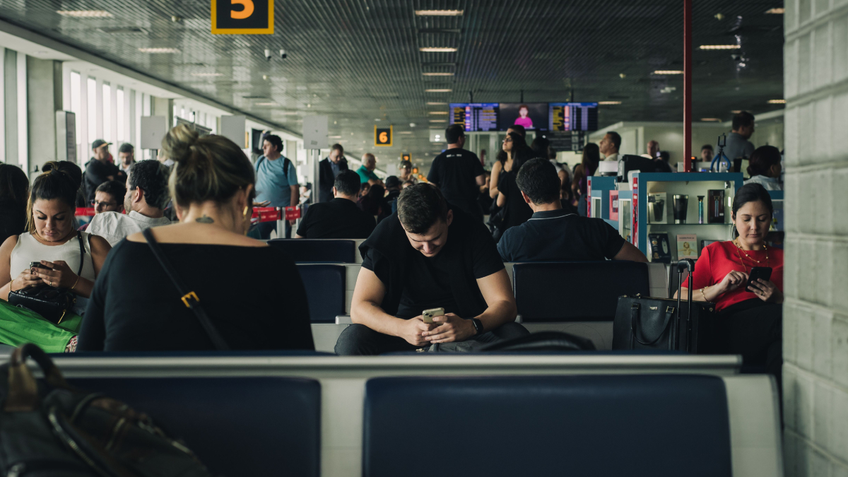 Voos entre São Paulo e Santiago podem ter durações diferentes devido à ação dos ventos em grandes altitudes (Foto: Lucas Oliveira/ Pexels)
