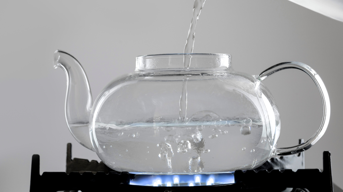 Método simples promete potencializar a limpeza do vaso sanitário e reduzir o esforço na remoção de sujeiras (Foto: Freepik)