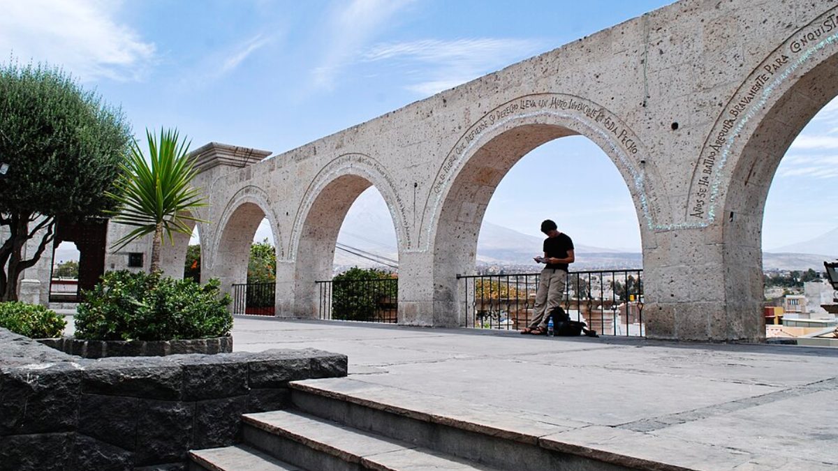 Arequipa Cidade Branca Peru (Foto_ Filipe Fortes_Wikimedia Commons)