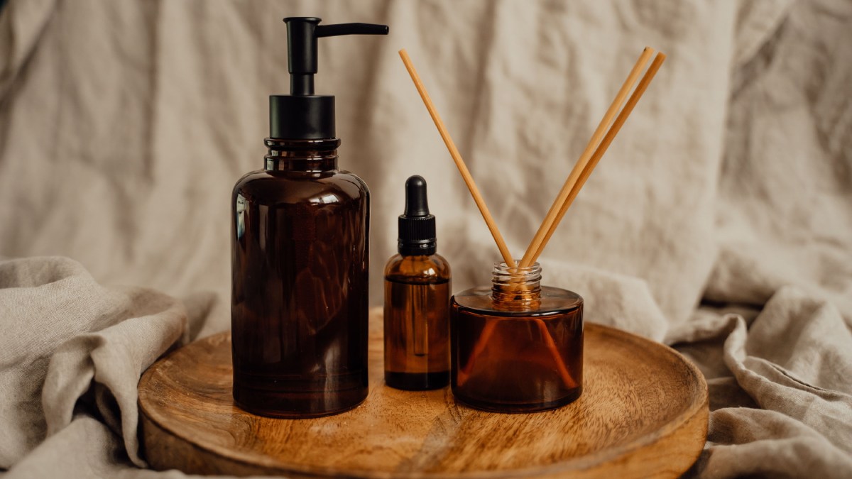 O aromatizador caseiro pode ser feito com poucos ingredientes e ajuda a manter a casa perfumada por horas (Foto: Alesia Kozik/Pexels)