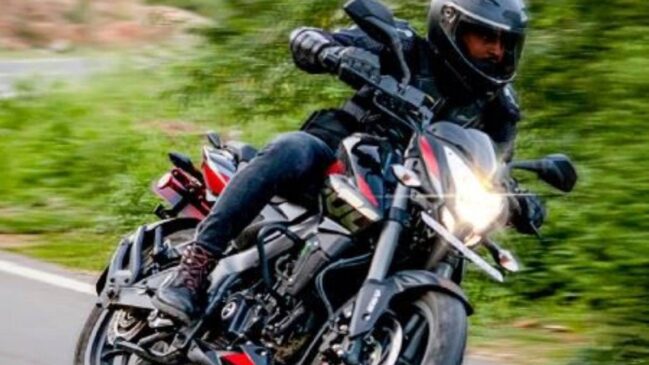 Bajaj Pulsar NS 200