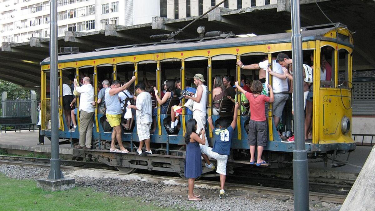 Bonde de Santa Teresa RJ (Foto_ Halley Pacheco de Oliveira_Wikimedia Commons)