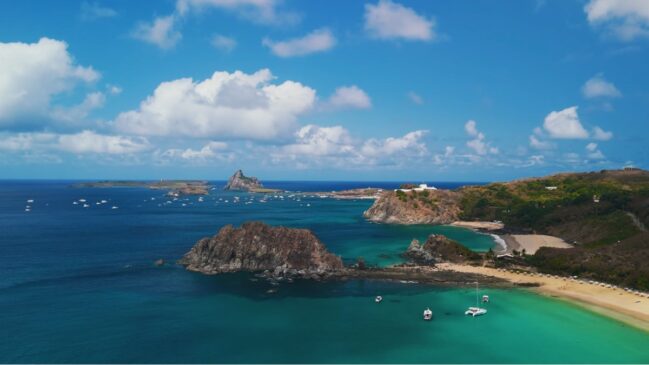 Sete praias do Nordeste aparecem entre as dez melhores da América do Sul em ranking do Tripadvisor baseado em avaliações de viajantes (Foto: Reprodução/Youtube)