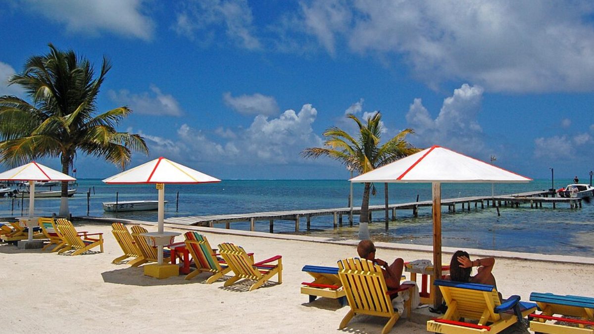 Paisagens de cartão-postal colocam Caye Caulker entre os destinos que mais crescem nas redes sociais (Foto: James Willamor/ Wikimedia Commons)
