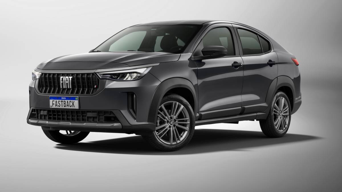 Carro modelo Fiat Fastback T200