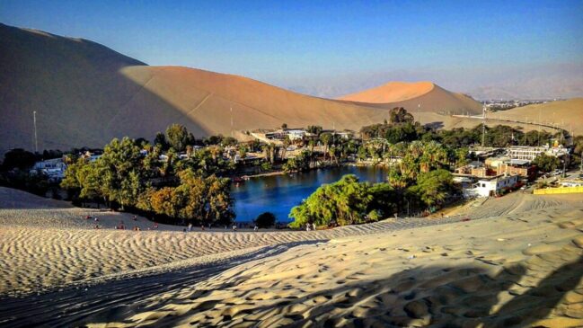 Huacachina deserto de Ica Peru (Foto_ EdsonFuentesMera_Wikimedia Commons)