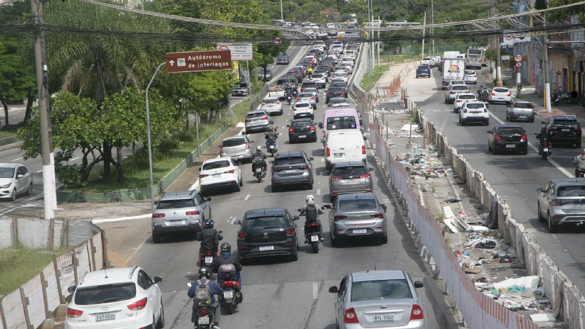 Multas por descumprimento do rodízio podem gerar multar de até R$ 130/Thiago Neme/Gazeta SP