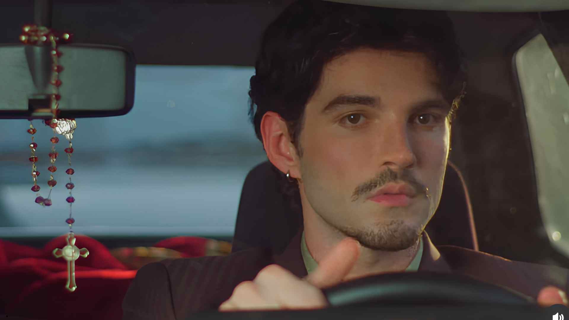 O formato 360º, desejo antigo de Jão desde a turnê anterior, permitirá uma maior proximidade entre o artista e o público ao longo da apresentação