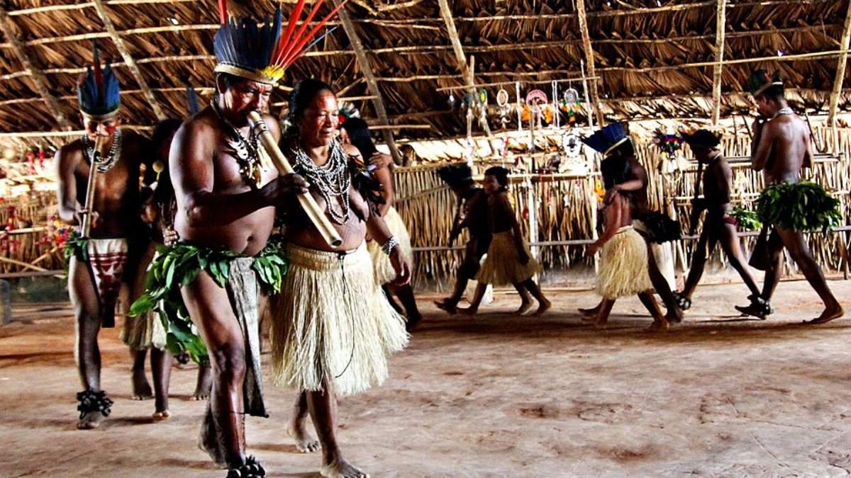 O acesso ao Pico da Neblina é controlado e realizado com acompanhamento de guias e comunidades Yanomami (Foto: AnaChina/ Wikimedia Commons)
