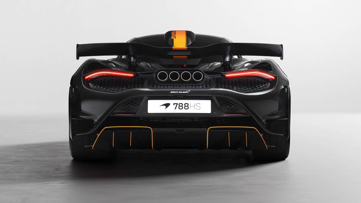 McLaren 788HS prata com visão por trás centralizada
