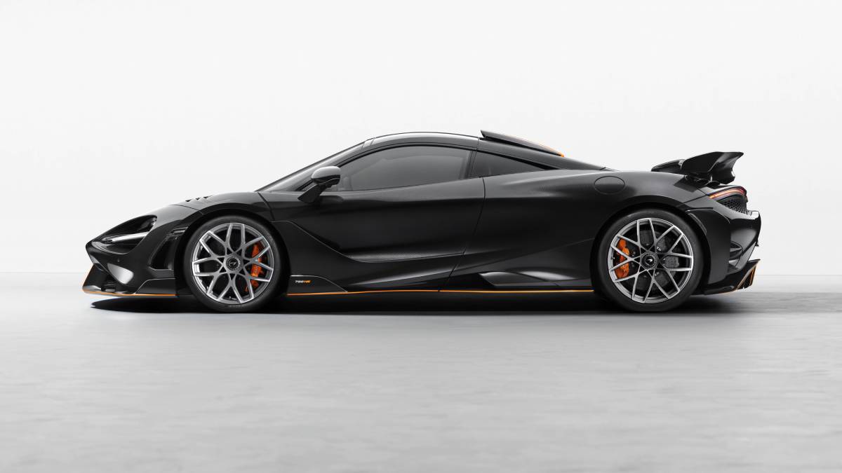 McLaren 788HS prata vista de lado