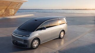 Minivan Leapmotor D99