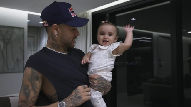 Almoços, homenagens e encontros em família marcam as comemorações do Dia dos Pais em todo o país (Reprodução: Neymar Jr./ YouTube)