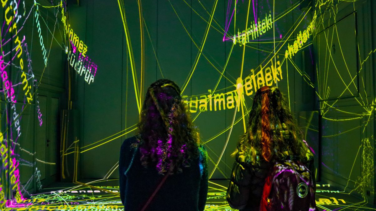 O que é exposição imersiva (Foto_ Ayşin S._Pexels)