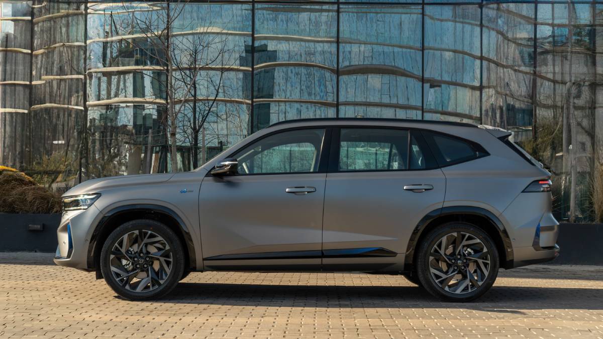 Renault Koleos full hybrid E-Tech