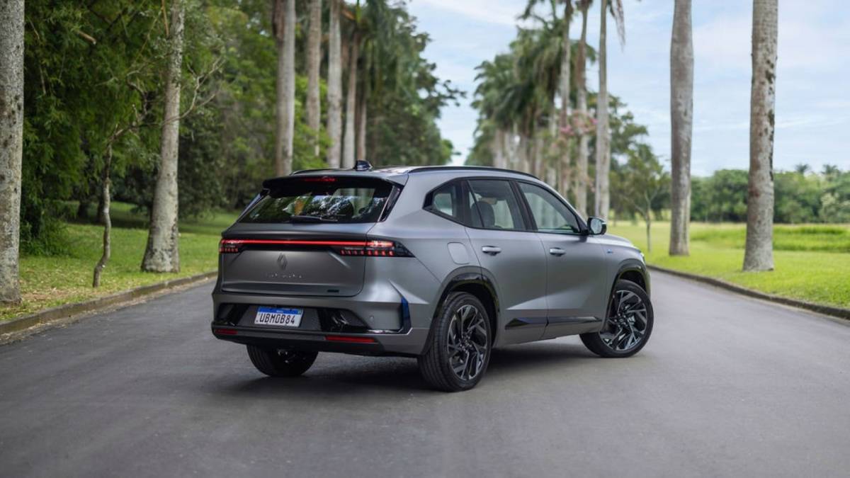 Renault Koleos full hybrid E-Tech