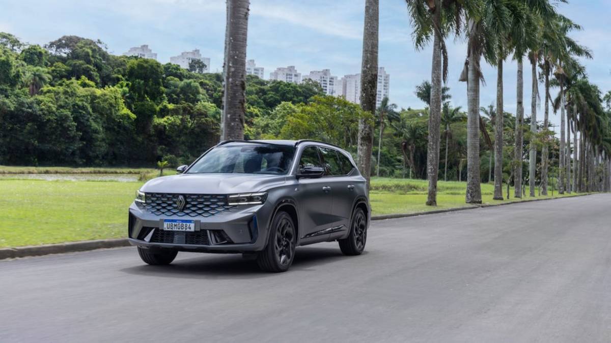 Renault Koleos full hybrid E-Tech